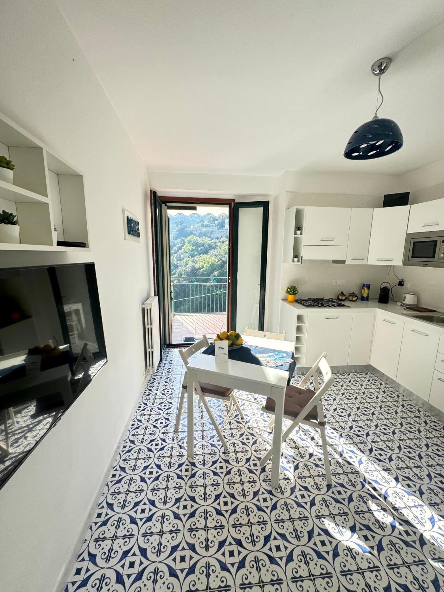 Panoramic Flat Amalfi Coast - Sea View 1 Apartment วิเอตริ ภายนอก รูปภาพ
