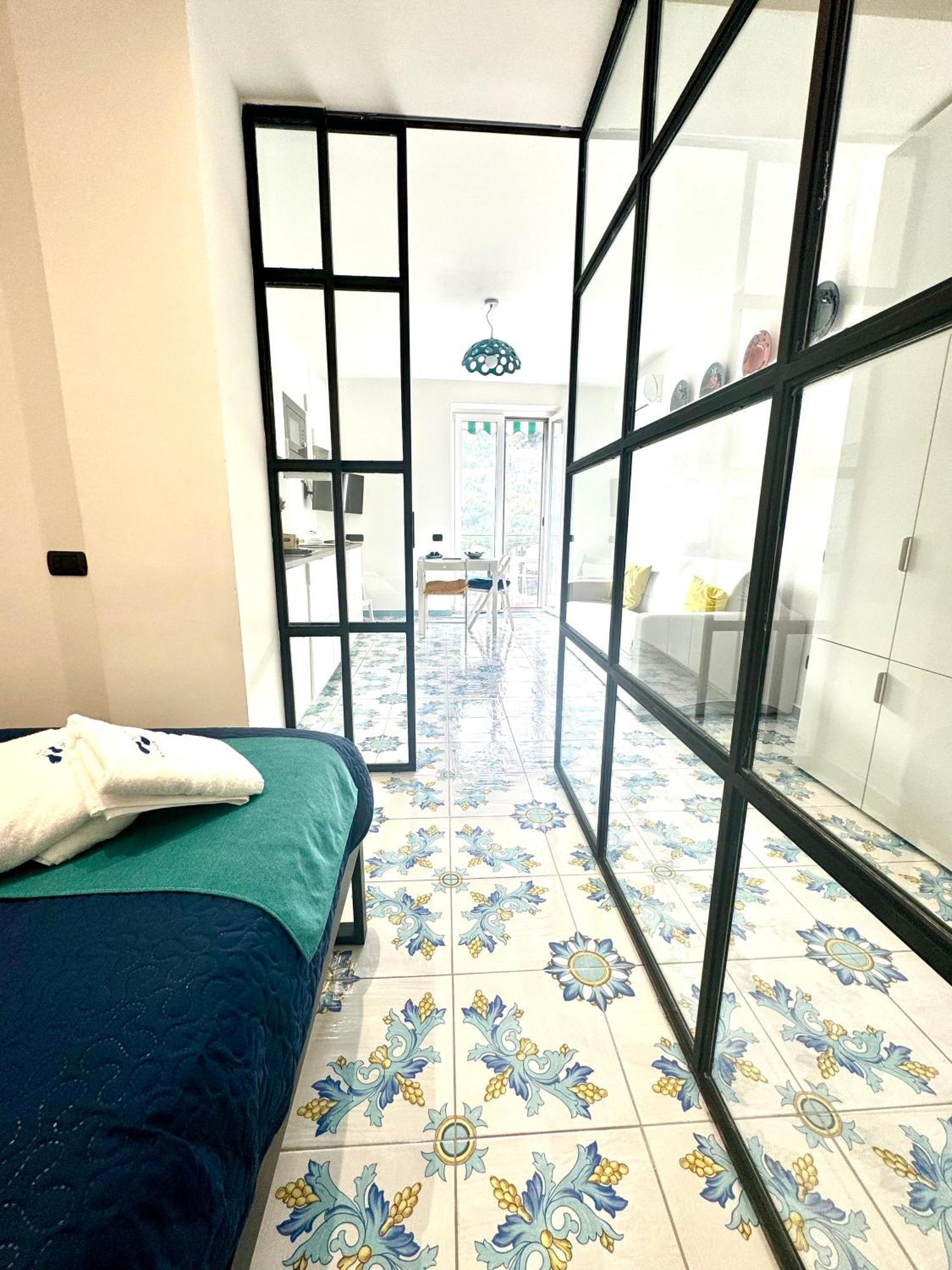 Panoramic Flat Amalfi Coast - Sea View 1 Apartment วิเอตริ ภายนอก รูปภาพ
